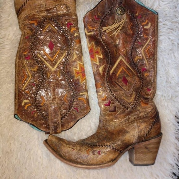 Corral Shoes - Corral Cowboy Embroidered Boots